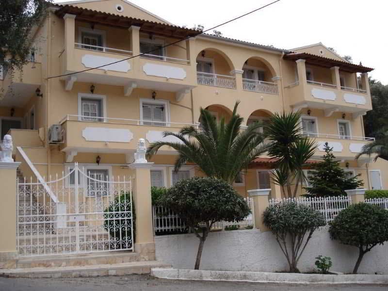 Marina Apartments & Studios 4