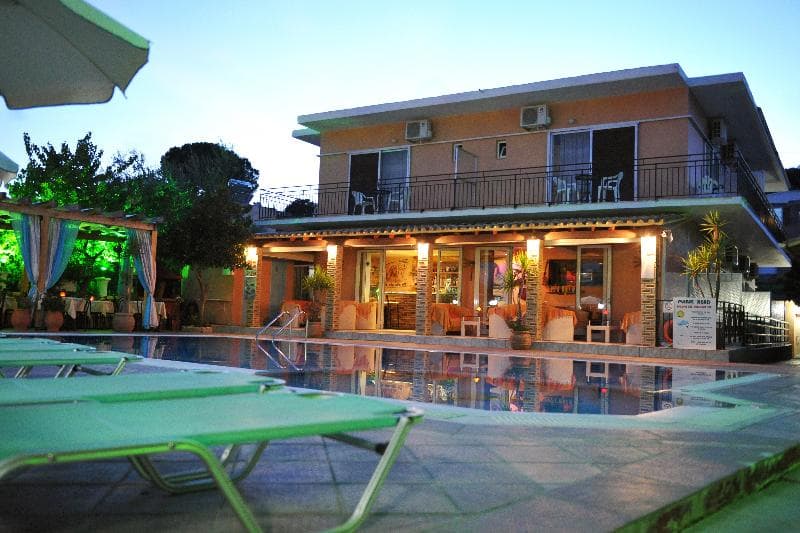 Makis Louvlis Apartments main