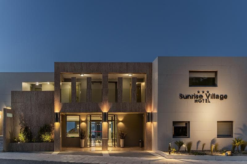 Sunrise Village Hotel 4