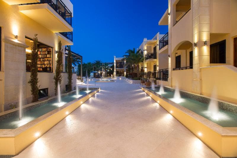 Atlantis Beach Hotel 2