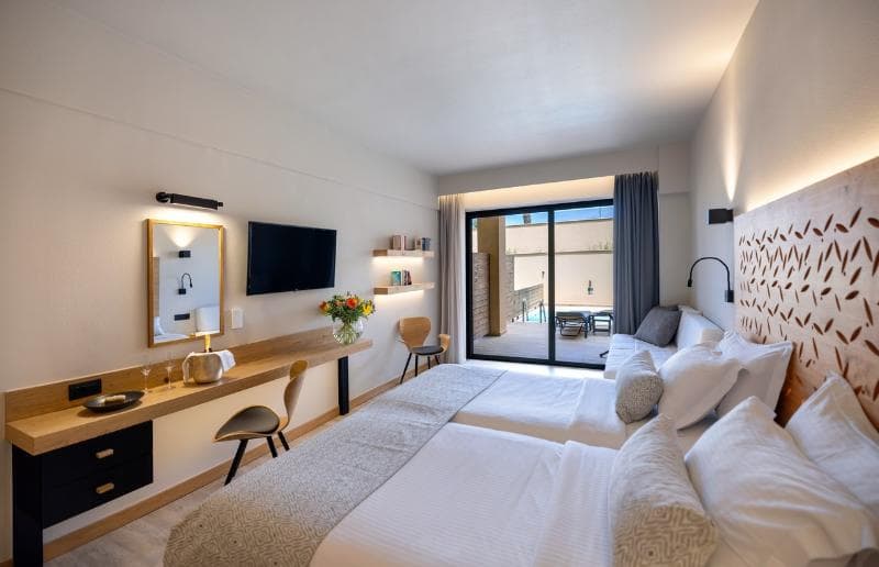 Atlantis Beach Hotel 3