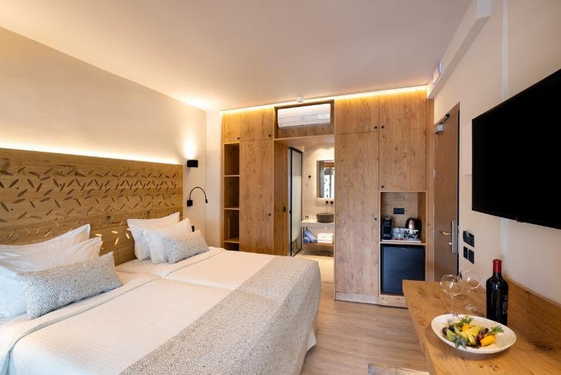 Atlantis Beach Hotel 4