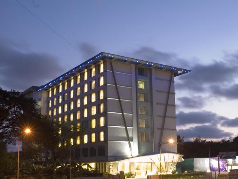 Hotel Mirage 3