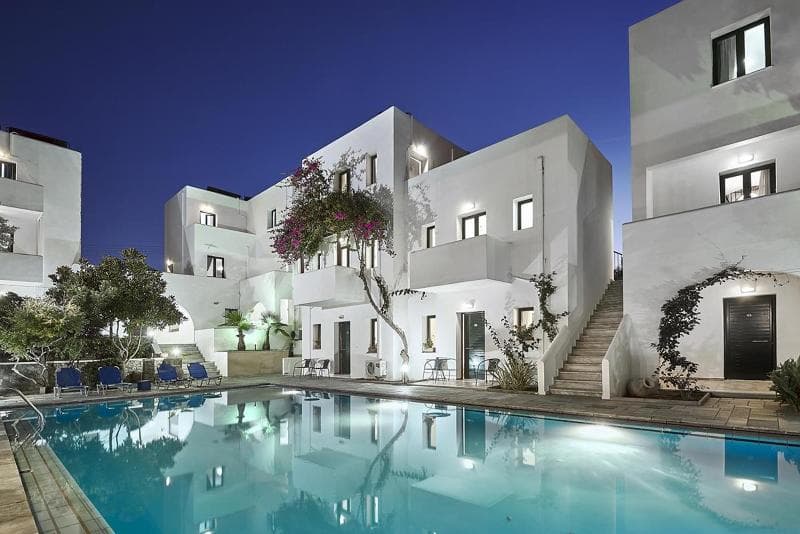 Eva Suites 4