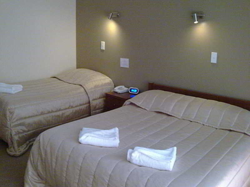 Auckland Airport Kiwi Hotel 5
