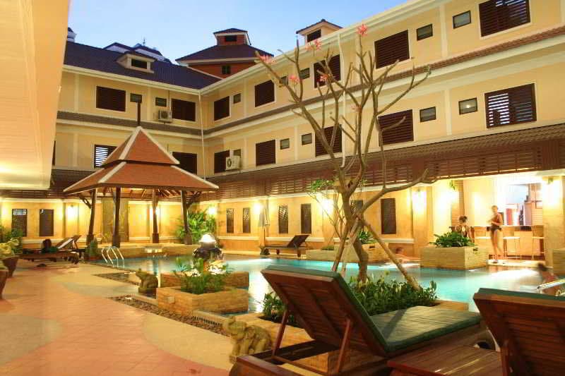 Aiyaree Place Hotel photo 1