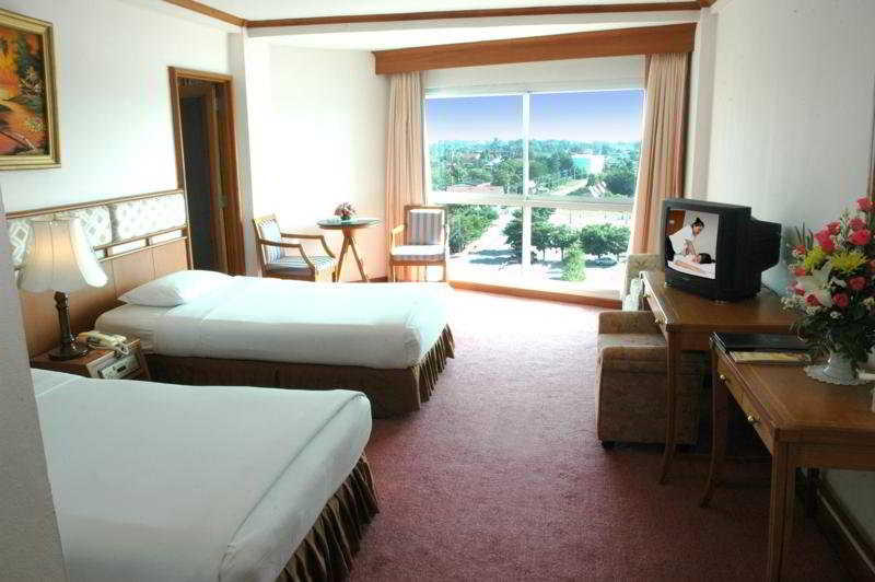 The Viang Tak Riverside Hotel 4