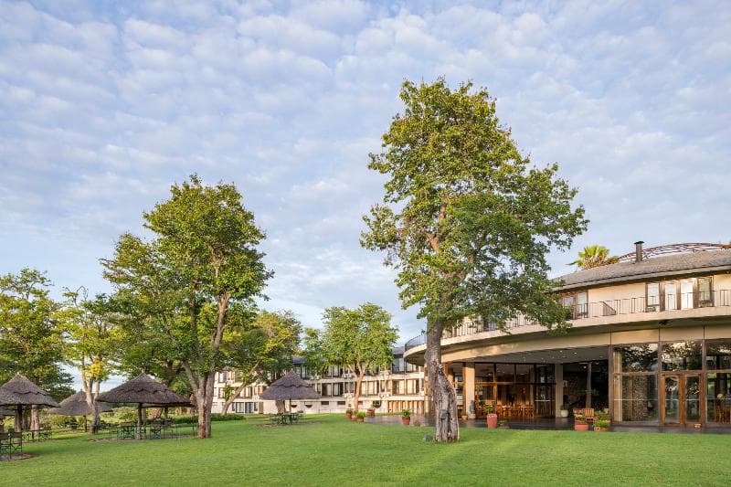 Hwange Safari Lodge photo 1