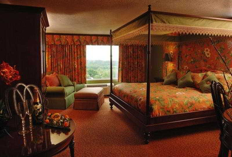 Red Jacket Mountain View 4