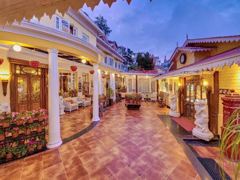Mayfair Hill Resort 4