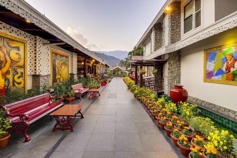 Mayfair Spa Resort & Casino 3