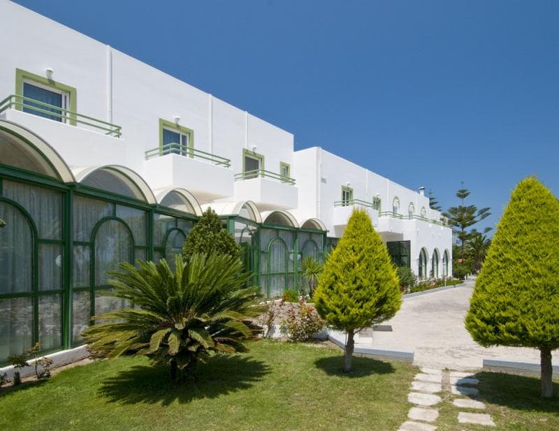 Alexandra Beach Hotel 3