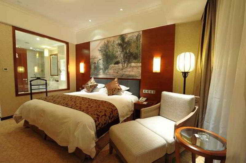 Gucun Park Hotel main