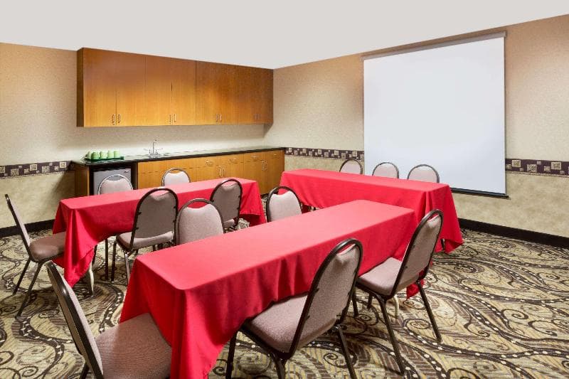 Hawthorn Suites by Wyndham Rancho Cordova/Folsom 3