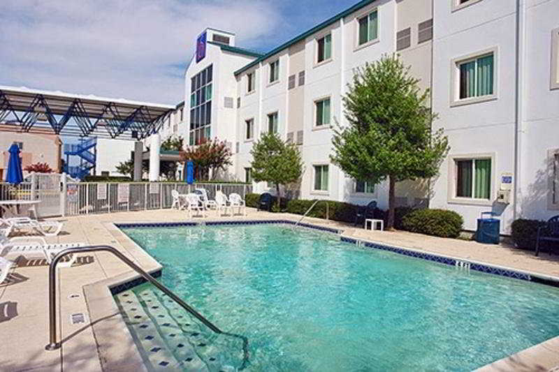 Motel 6 Irving, TX - DFW Airport North 5