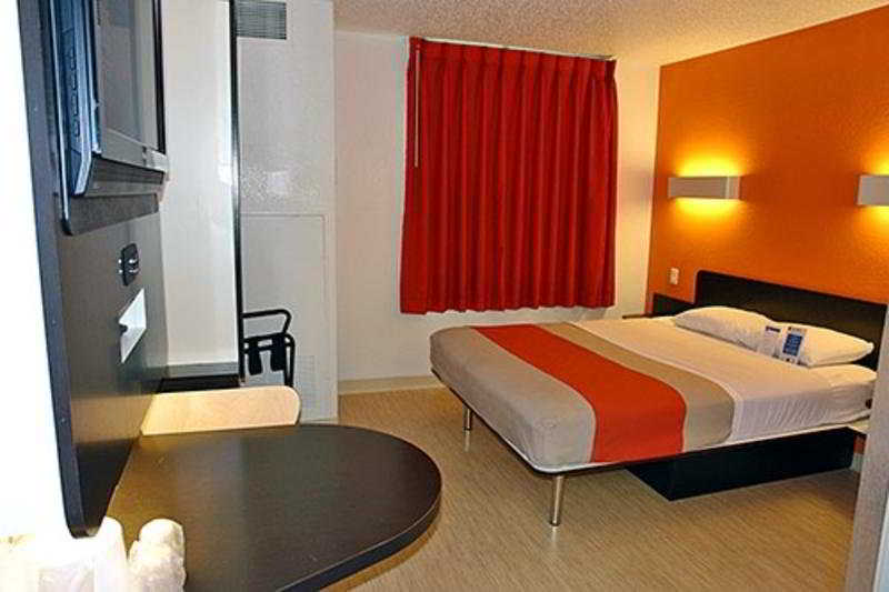 Motel 6 Irving, TX - DFW Airport North 4