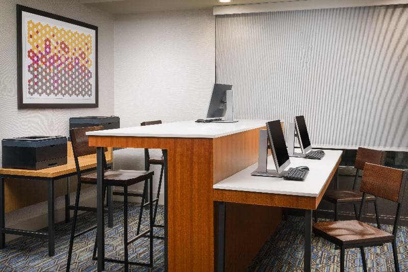 Holiday Inn Express Boston 2