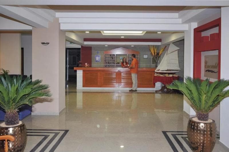Emerald Hotel photo 1
