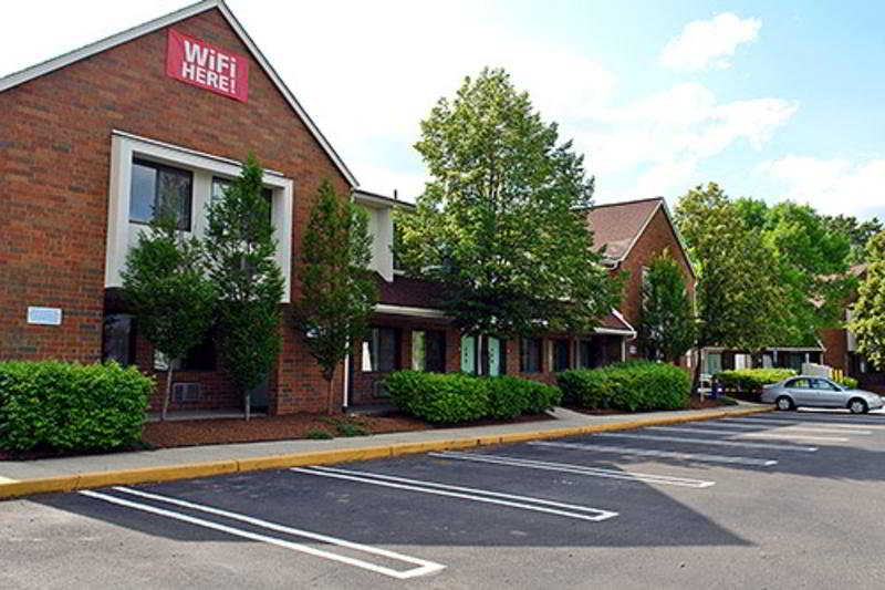 Motel 6 East Brunswick 2