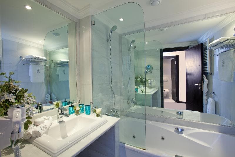 Art Palace Suites & Spa 5