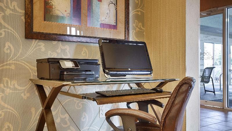 Best Western Plus Inn at Valley View photo 1