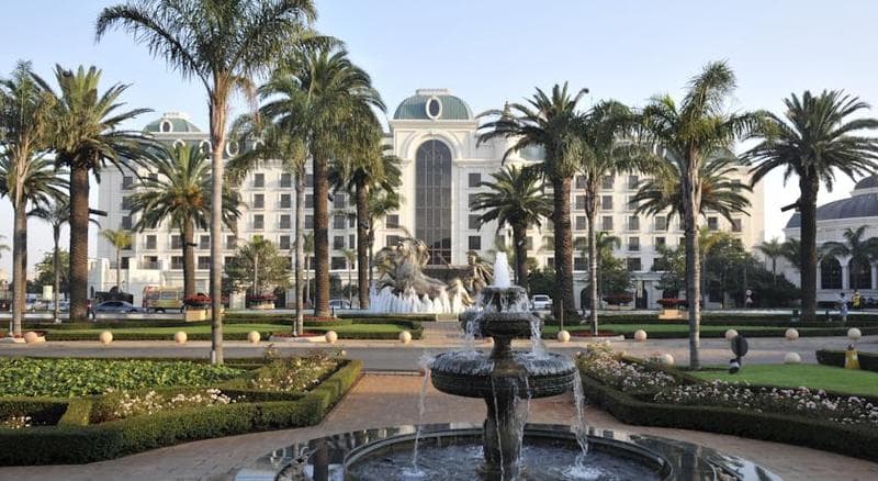 Peermont D'Oreale Grande at Emperors Palace 4