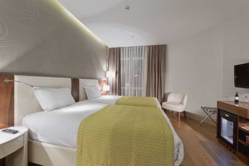 Four Points Flex by Sheraton Istanbul Taksim Square 4