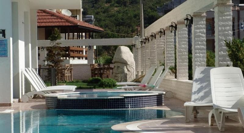 Kalif Hotel Sarimsakli main