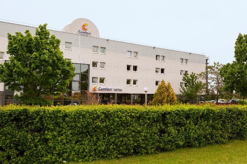 Comfort Hotel Aeroport Lyon St Exupery 4