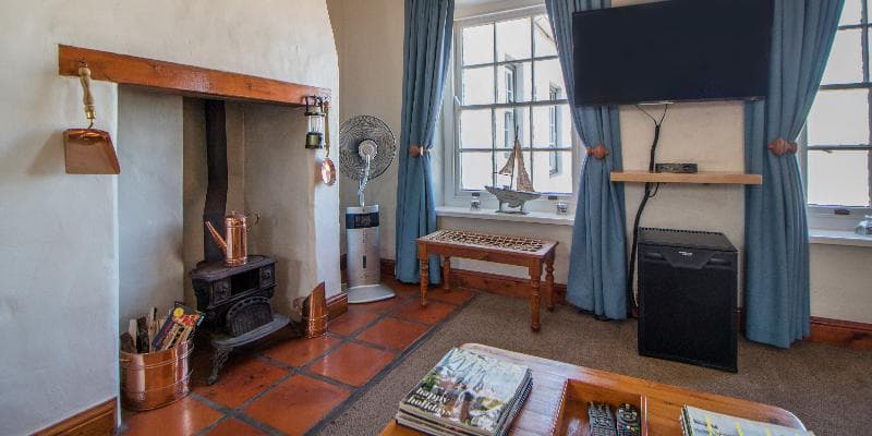 The Farmhouse 5