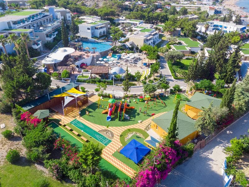Porto Angeli Beach Resort 4