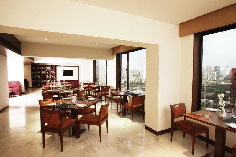 Four Points by Sheraton Vashi 3