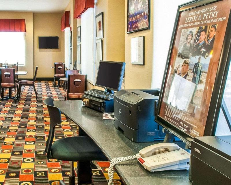 Comfort Suites 4