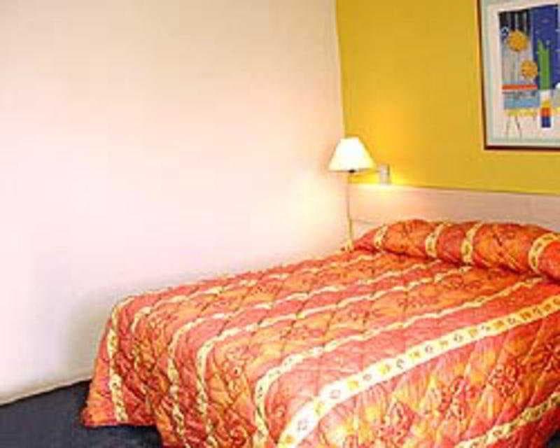 Lincoln Suites photo 1