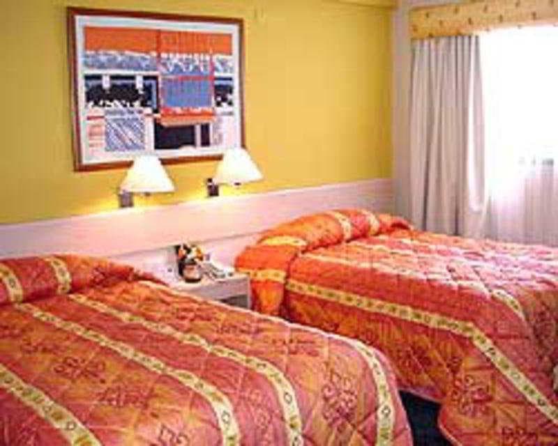 Lincoln Suites 2
