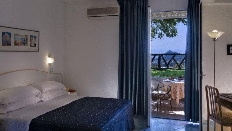 Hotel Villa Ireos 3