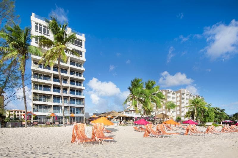 O2 Beach Club & Spa 4