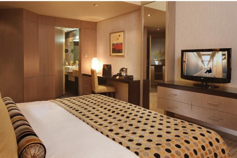 Time Grand Plaza Hotel 5