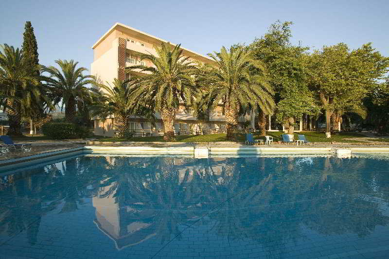 Long Beach Hotel 5