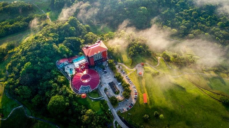 Summit Rainforest & Golf Resort 3