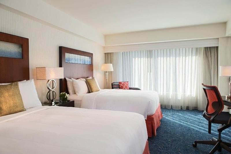 Renaissance Boston Waterfront Hotel photo 1