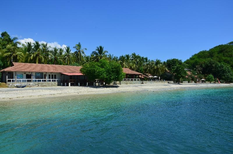 Cocotinos Sekotong Beach Resort 3