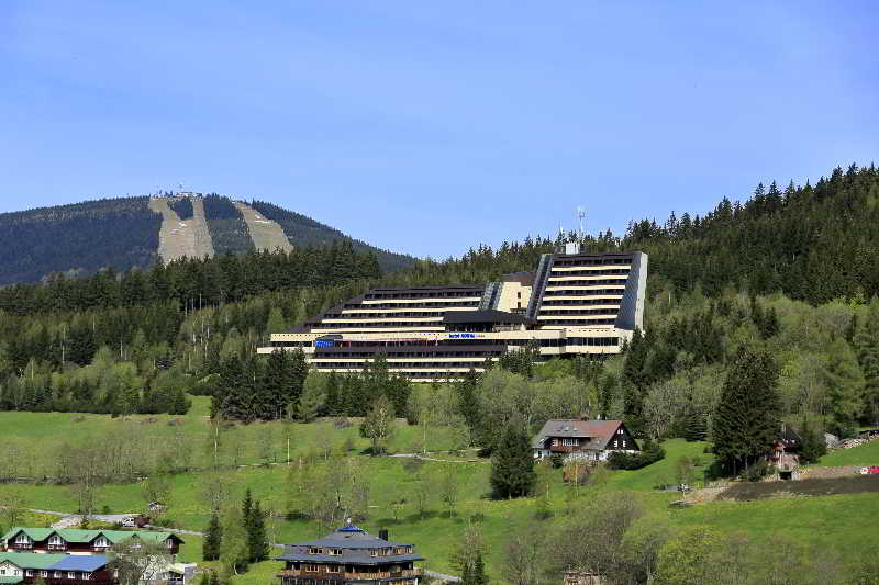 Orea Resort Horal main