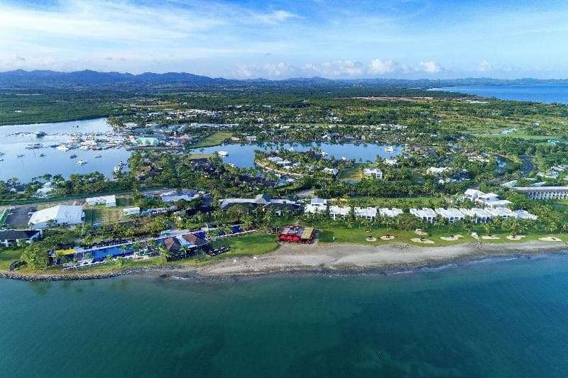 Hilton Fiji Beach Resort and Spa 2