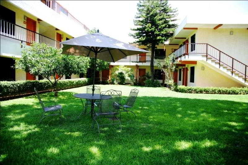 Hotel Puerta del Sol 5