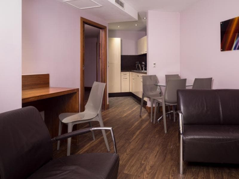 Roomzzz Leeds City (Adults only) 2