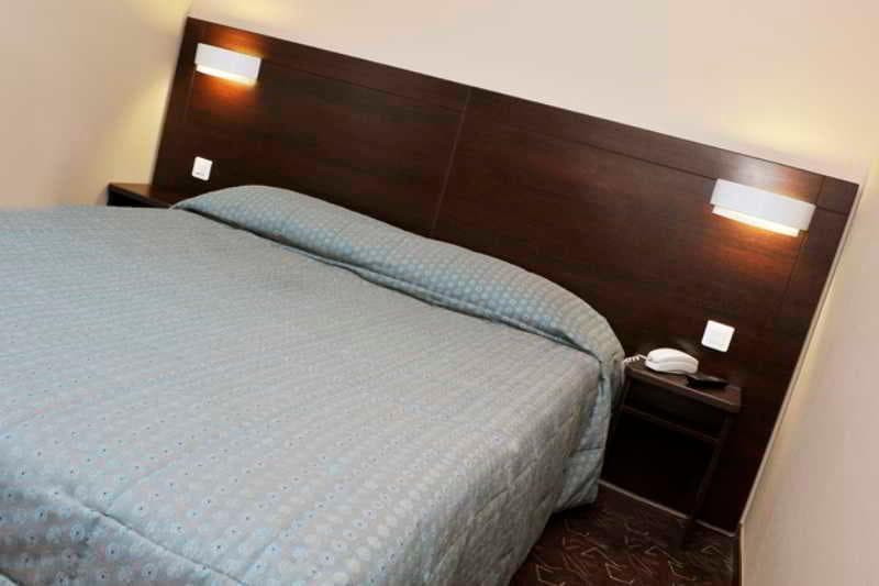 Sure Hotel by Best Western Caen Memorial 3