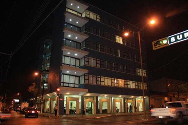Hotel Trueba main