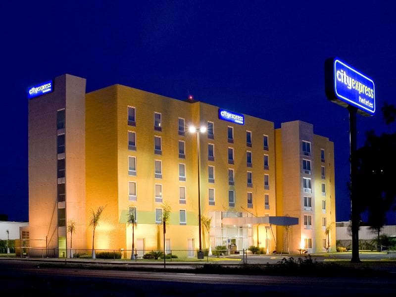 City Express by Marriott Celaya Parque photo 1