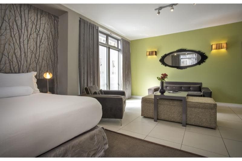 The Hyde Hotel 4